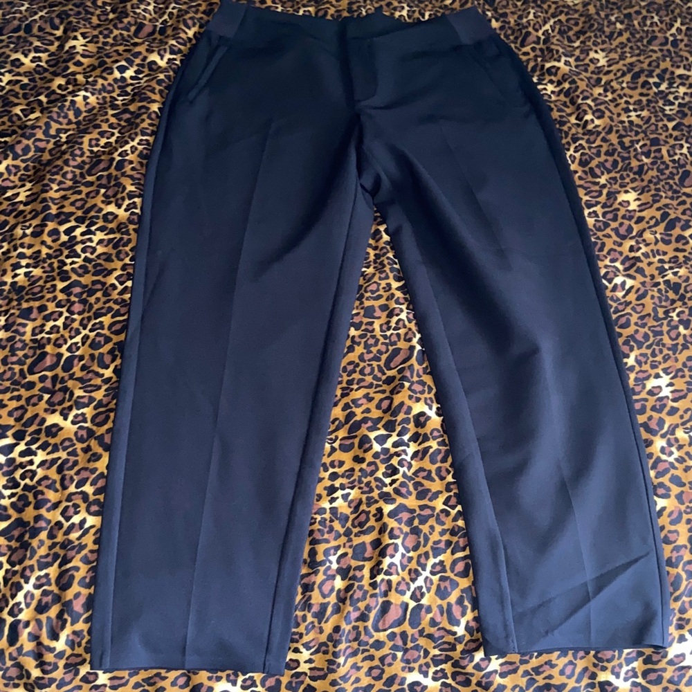 Athleta Black Track Pants

ATHLETA SALE!!! By two or more Athleta items $15 each